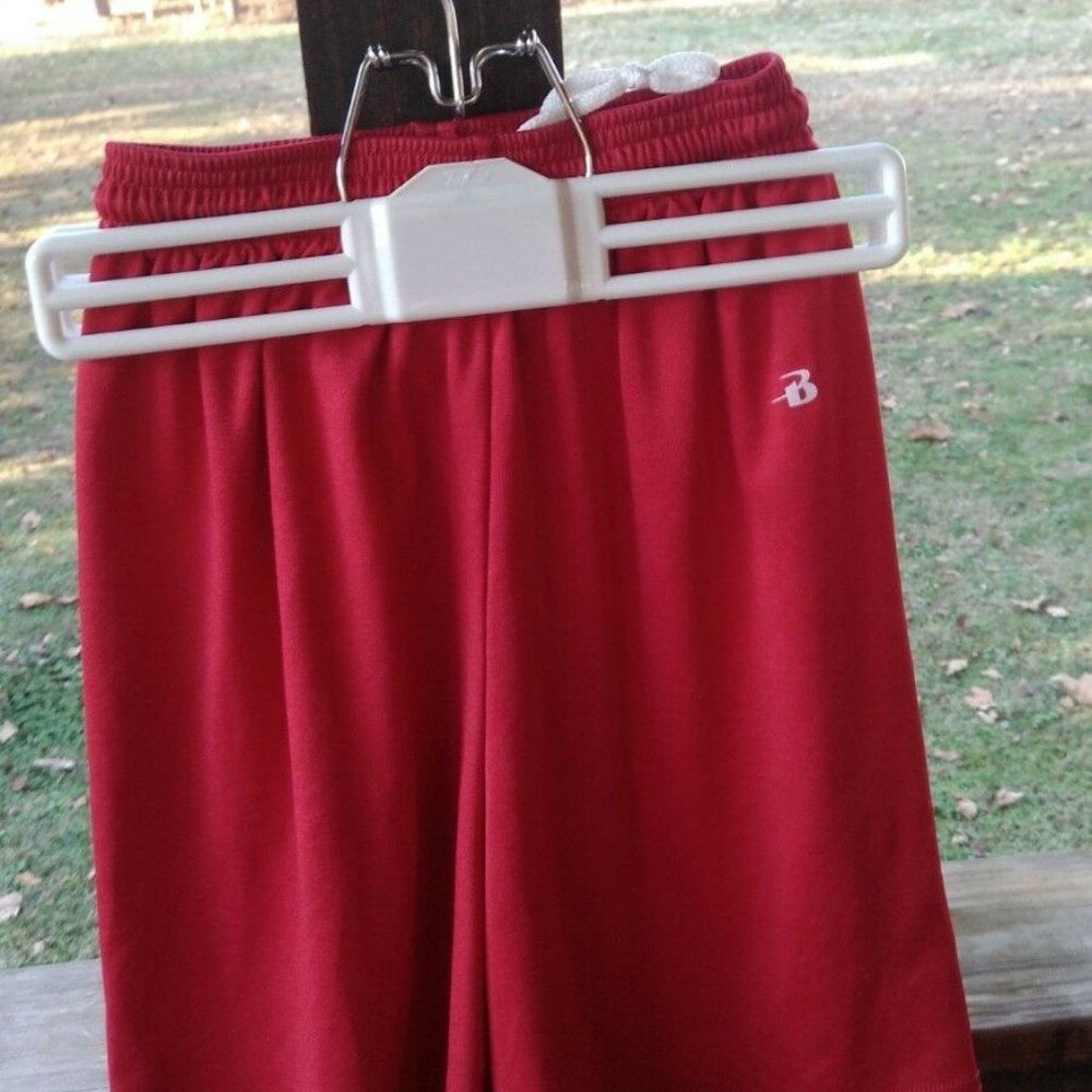Shorts youth red girls 18 waist